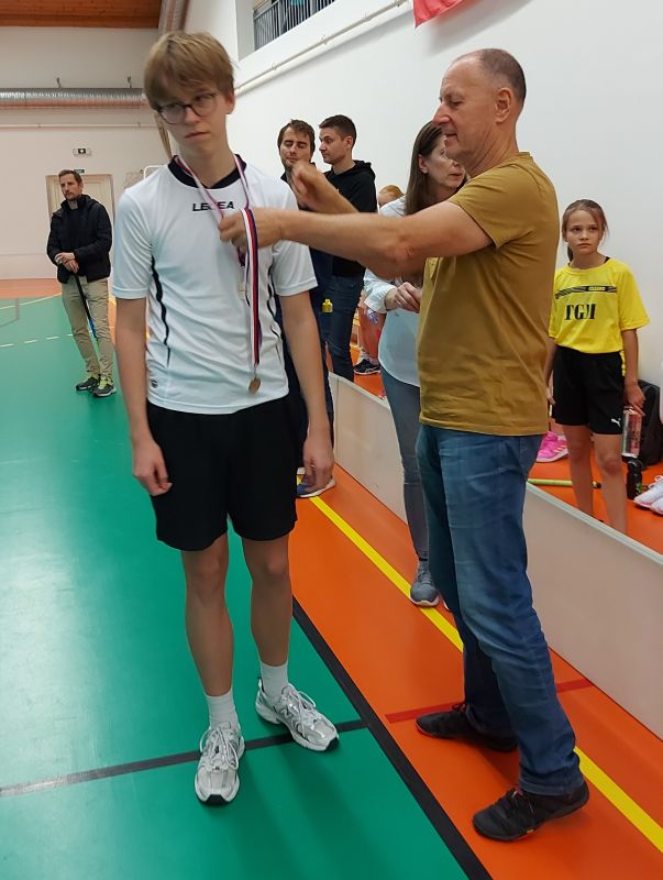 23-24 florbal bronz a stribro 05