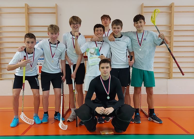 23-24 florbal bronz a stribro 07